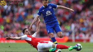 Xoạc là gì? Cách để xoạc bóng chính xác mà không phạm lỗi