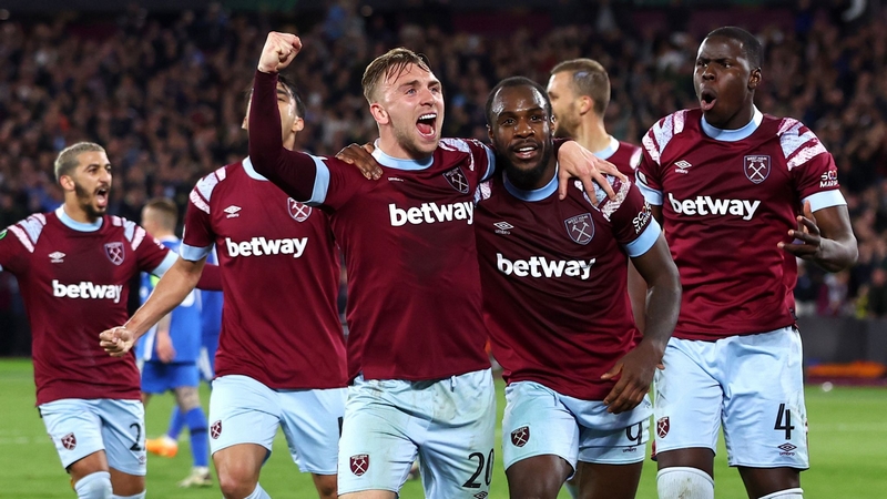 Câu lạc bộ bóng đá West Ham United, búa tạ của giải Ngoại Hạng Anh