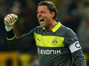 Thủ môn Dortmund - Điểm nhấn của sự thành công
