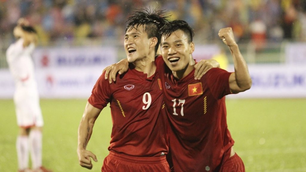 Top 7 cầu thủ đội tuyển Việt Nam thành công: Những người hùng sao vàng