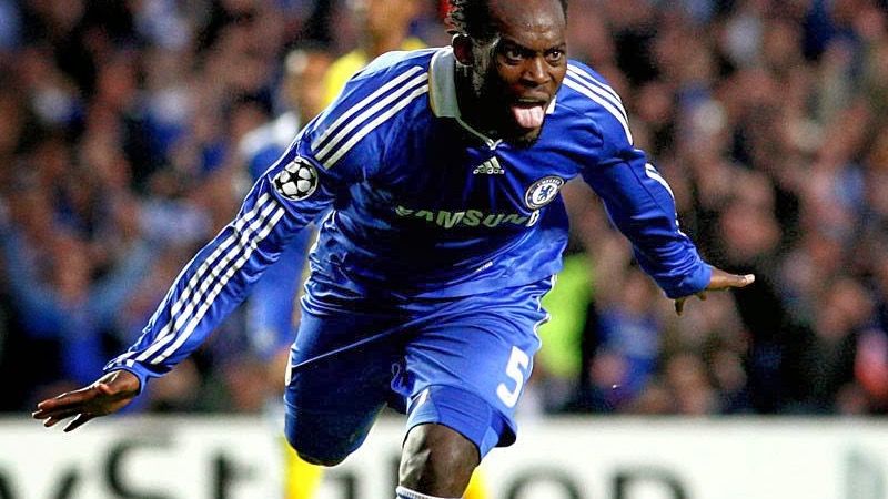Cầu thủ Michael Essien - Gã cận vệ tận tụy của The Blues