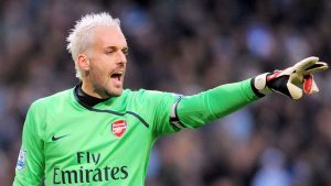 Thủ môn Manuel Almunia - Thủ môn đáng thương và định mệnh với Lehmann