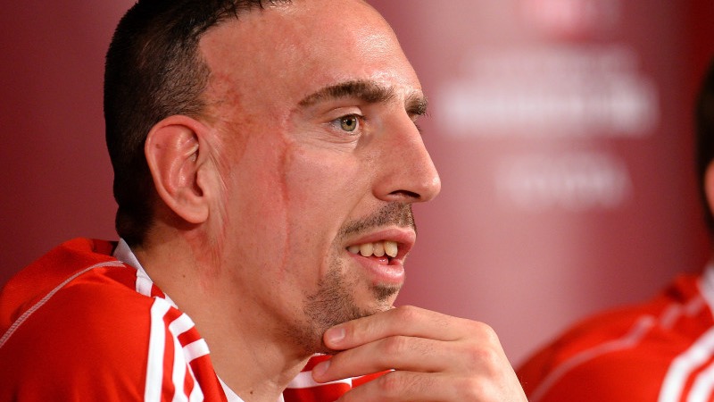 Cầu thủ Franck Ribery - Hành trình đến với đỉnh cao của gã mặt sẹo