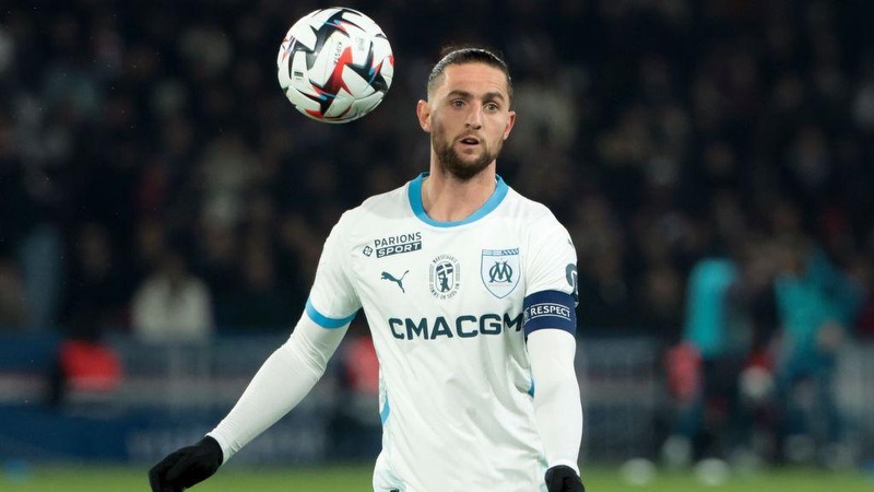 Cầu thủ Adrien Rabiot - Tài năng nhưng sai lầm chuyển nhượng